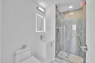 60 SW 13th St, Miami, FL 33130 - Photo 28