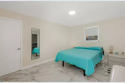 710 NE 58th Court, Oakland Park, FL 33334 - Photo 14