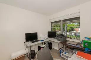 710 NE 58th Ct, Oakland Park, FL 33334 - Photo 18