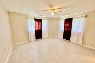 2810 NW 8th Ct, Fort Lauderdale, FL 33311 - Photo 2