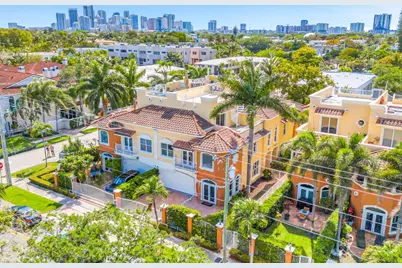 903 NE 17th Way #104, Fort Lauderdale, FL 33304 - Photo 2