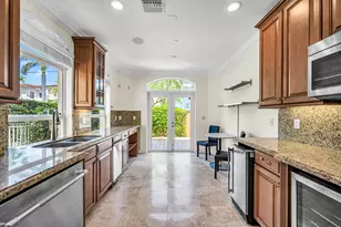 903 NE 17th Way, Fort Lauderdale, FL 33304 - Photo 10