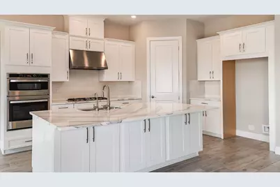13777 SW Shinnecock Drive, Port Saint Lucie, FL 34987 - Photo 2