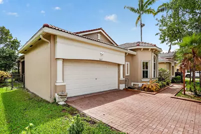 5817 NW 120th Avenue, Coral Springs, FL 33076 - Photo 4