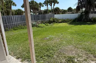 5014 Palm Dr, Fort Pierce, FL 34982 - Photo 6