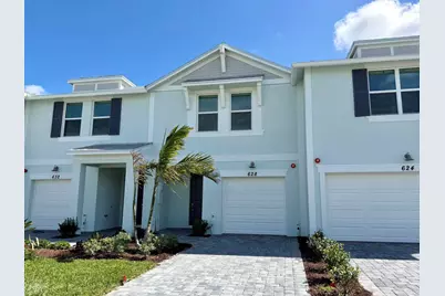 628 Salisbury Circle, Fort Pierce, FL 34982 - Photo 1