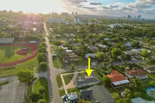 231 NE 16th Ave, Pompano Beach, FL 33060 - Photo 2