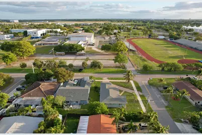 231 NE 16th Avenue, Pompano Beach, FL 33060 - Photo 14