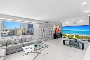 121 Golden Isles Dr, Hallandale Beach, FL 33009 - Photo 26