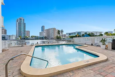 121 Golden Isles Drive #Ph1, Hallandale Beach, FL 33009 - Photo 8