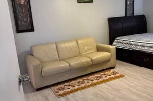 1040 Country Club Dr, Margate, FL 33063 - Photo 10