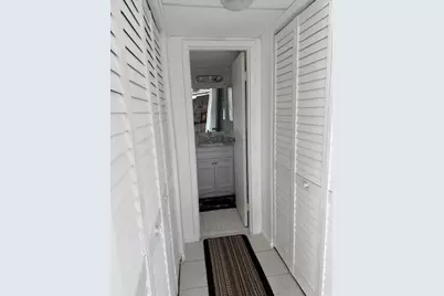 1040 Country Club Drive #306, Margate, FL 33063 - Photo 2