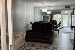 1040 Country Club Dr, Margate, FL 33063 - Photo 8