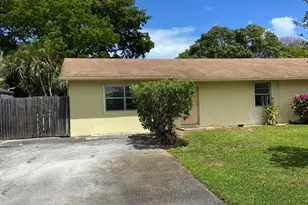 1104 NE 3rd Ave, Delray Beach, FL 33444 - Photo 2