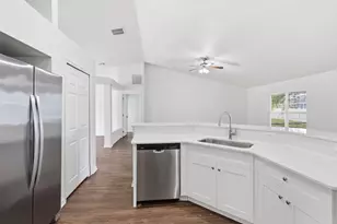 375 SW Saginaw Ave, Port Saint Lucie, FL 34953 - Photo 12