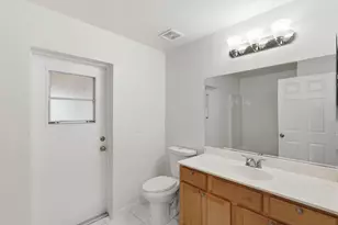 375 SW Saginaw Ave, Port Saint Lucie, FL 34953 - Photo 30