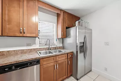 2498 NW 99th Avenue, Coral Springs, FL 33065 - Photo 20