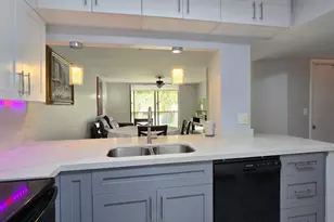 10501 W Broward Blvd, Plantation, FL 33324 - Photo 12