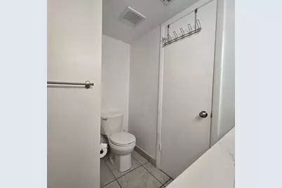 10501 W Broward Boulevard #302, Plantation, FL 33324 - Photo 32