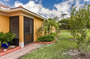 833 NW Rutherford Ct NW, Port Saint Lucie, FL 34983 - Photo 2