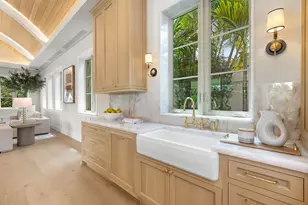 122 Bloomfield Dr, West Palm Beach, FL 33405 - Photo 16