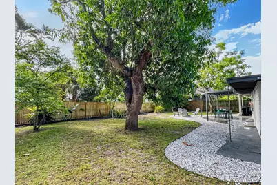 1114 N M Street, Lake Worth Beach, FL 33460 - Photo 16