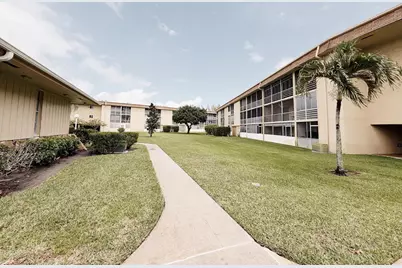 100 E Village Green Cir Circle E #306, Palm Springs, FL 33461 - Photo 30