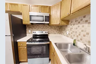 600 Village Green Court #203, Palm Springs, FL 33461 - Photo 12