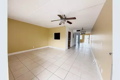 600 Village Green Court #203, Palm Springs, FL 33461 - Photo 2