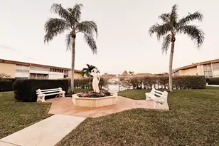 600 Village Green Ct, Palm Springs, FL 33461 - Photo 26