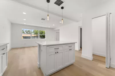 111 W 35th Street, Riviera Beach, FL 33404 - Photo 6