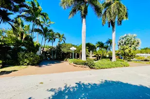 2725 NE 27th Ct, Fort Lauderdale, FL 33306 - Photo 28