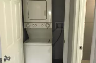 142 SW 8th Ave, Delray Beach, FL 33444 - Photo 6