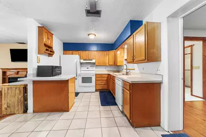 1120 SW 8th Court, Okeechobee, FL 34974 - Photo 10