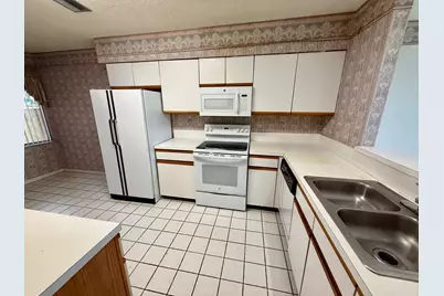 308 NW 97th Avenue, Plantation, FL 33324 - Photo 8