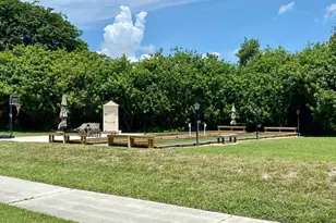 390 SW South River Dr, Stuart, FL 34997 - Photo 40