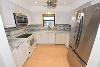 390 SW South River Drive #202, Stuart, FL 34997 - Photo 20