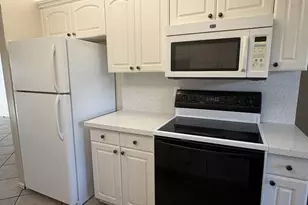 9954 Nob Hill Ct, Sunrise, FL 33351 - Photo 6