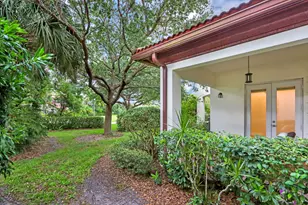 1904 Flower Dr, Palm Beach Gardens, FL 33410 - Photo 44