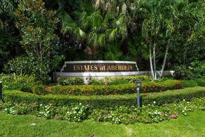 7828 Dorchester Road, Boynton Beach, FL 33472 - Photo 2