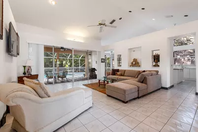 7828 Dorchester Road, Boynton Beach, FL 33472 - Photo 10