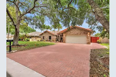 5165 NW 99th Way, Coral Springs, FL 33076 - Photo 2