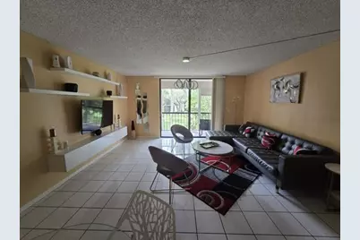 5160 Las Verdes Circle #217, Delray Beach, FL 33484 - Photo 2
