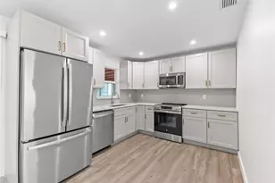 908 Lighthouse Dr, North Palm Beach, FL 33408 - Photo 4