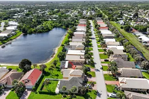 1021 SE Westminster Pl, Stuart, FL 34997 - Photo 62