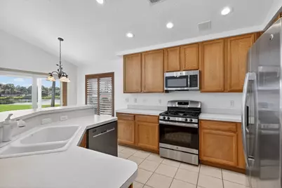 1021 SE Westminster Place, Stuart, FL 34997 - Photo 4