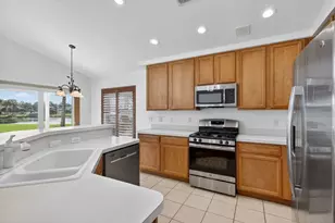 1021 SE Westminster Pl, Stuart, FL 34997 - Photo 4
