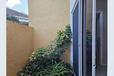 5842 NW 123rd Avenue, Coral Springs, FL 33076 - Photo 16