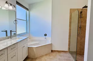 9360 Cove Point Cir, Boynton Beach, FL 33472 - Photo 16