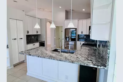 9360 Cove Point Circle, Boynton Beach, FL 33472 - Photo 8